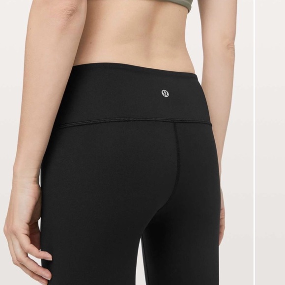 Lululemon Wunder Under Crop Leggings Black  Size 6. Compression Yoga Workout - Picture 3 of 11